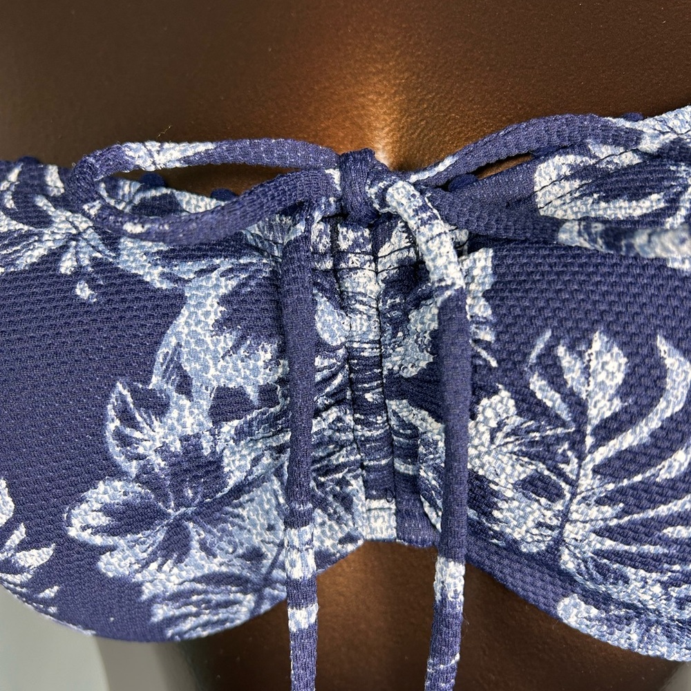 Tommy Bahama Chambray Blossoms Bandeau Bikini Top - Small - New - Picture 4 of 7
